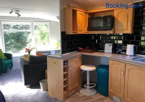 Ruby - Caravan/Motorhome , Rural location north Cambridge - Image 4