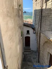 Casetta La Roccia nel Borgo di Pietrapertosa - Image 4