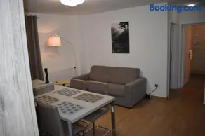 Roman’s Apartment Shopping City - Image 3