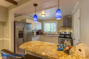 Home Downtown Stamford - Image 3