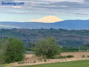 Chateau Valhalla - Image 5