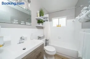 2 Bedroom Apartment - Perfect for Long Term Stays - Image 3