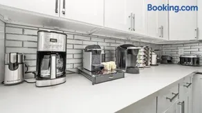 Diamond 5-Star Home - Image 2