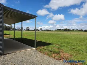 Wilkens Estate Farmstay- Country experience with modern conveniences, cooling, heating, free WIFI and pet friendly - Image 4