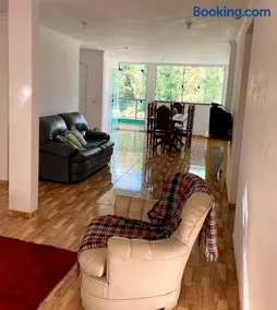 Apartamento no centro de Santa Teresa - Image 4