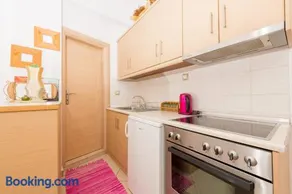 Olga's Apartments - Image 5