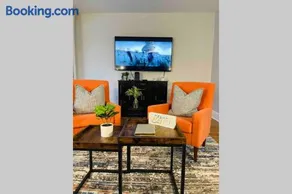 Modernized City Home w/ Parking Downtown Lancaster - Image 2