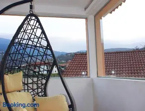 Fenix Marao Guest House - Image 3