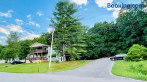 Entire house just for you!! Close to the Corvette. - Image 3