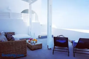 Light Stone Villa - Image 2