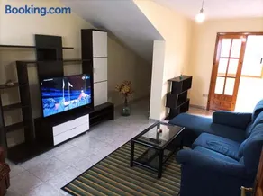 El Cuarto - Image 2