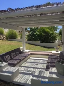 CASA JACARANDA: LUXURY 4 BED VILLA WITH POOL NEAR BEACH - Image 4
