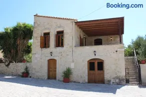 Historical stone house - Image 4