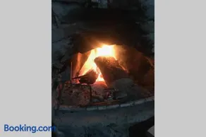 Her seyden uzak, cam ormanı icerisinde Yayla Evi - Image 5