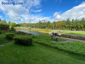 Canal View Apartment - Image 3