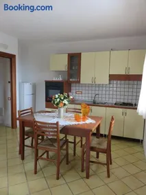 Villa Del Golfo - Image 2