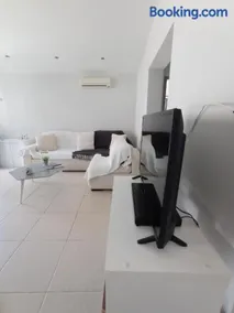 Cozy apartment with seaview - Image 4