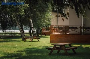 Lake House Resto - Image 4