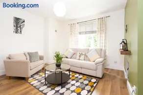 Rosehall View Apartment Bright And Spacious Up To 4 People - Image 4