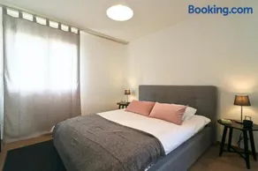 Grand appartement moderne dans une zone residentielle a Sierre - Image 5
