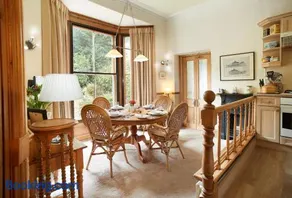 Cygnet Apartment - Image 5