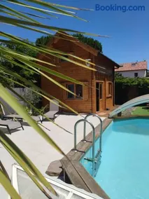 Châlet proche plage avec piscine privée et jacuzzi. - Image 1