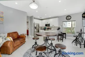 Bleau'tiful Home - Image 4