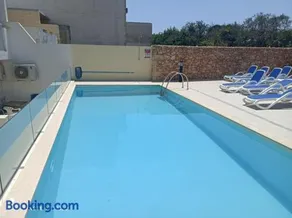 Luxury penthouse apartment with the pool, Qala - Image 2