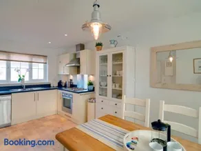 Swallows Sea Cottage - Image 3