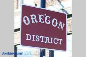Ultra Luxury Oregon District - 6th St - King Bed - Image 4