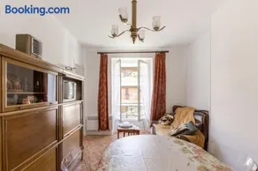Vintage and calm flat in a typical building at the doors of Paris - Welkeys - Image 5