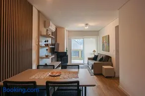 Lindo apartamento com 2 quartos no Centro de Canela - Image 5
