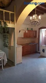 Elena's house - Image 2