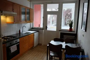 Interbellum Appartment @ trainstation Mechelen - Image 2