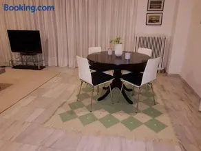 Athens homm Riviera Apartment with Garden, Voula - Image 3