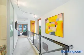 The Fabulous Fairview on Lake Union - Image 5
