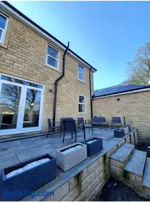 Fantastic 5 bedroom family home (brand new build) - Image 3