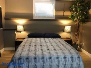 HOTTUB - Cozy Comfy Studio w/ 3 Queen Beds - Image 3