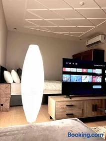 DELUXE ROOM 2 - Image 3