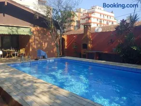 LINDA E CONFORTAVEL CASA COM PISCINA NO GUARUJA - Image 4
