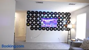 Hip Rock Music Themed House - Image 4