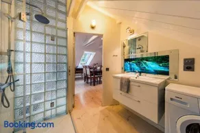 Apple 9 Apartment - Image 4