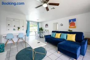 Hollywood Private Pool, 4 Bedrooms Vacation Rental - Image 5
