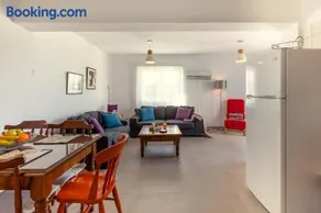 Jimmy's flat - Image 2
