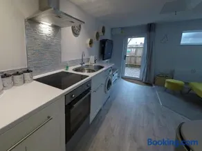 Primrose Lodge - Image 2