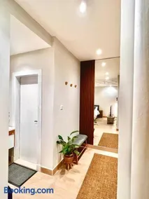 DELUXE ROOM 2 - Image 4