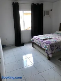 Casa com churrasqueira e garagem coberta - Image 3