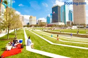 Island Getaway* NearTampa General Amalie Arena* UT - Image 4