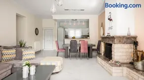 Angelo's Spacious Apartment Near Corfu Town - Image 3