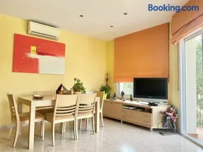 Apartamento espacioso y con acceso a piscina - Image 4